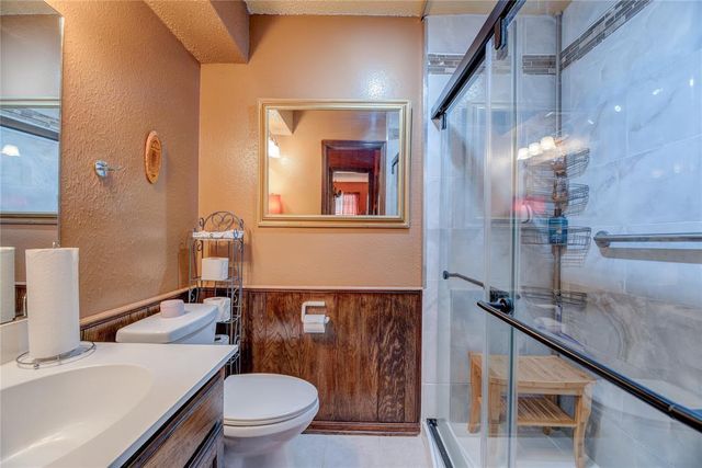 224 Chaucer Cresent Street, Midwest City, OK 73130