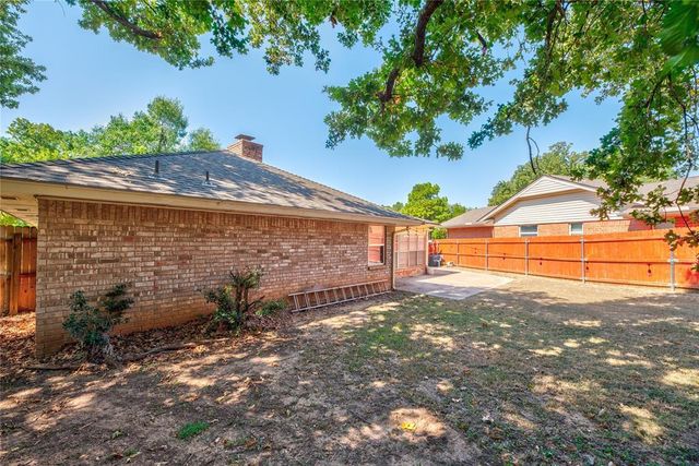 224 Chaucer Cresent Street, Midwest City, OK 73130
