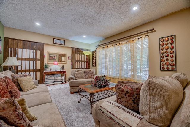224 Chaucer Cresent Street, Midwest City, OK 73130