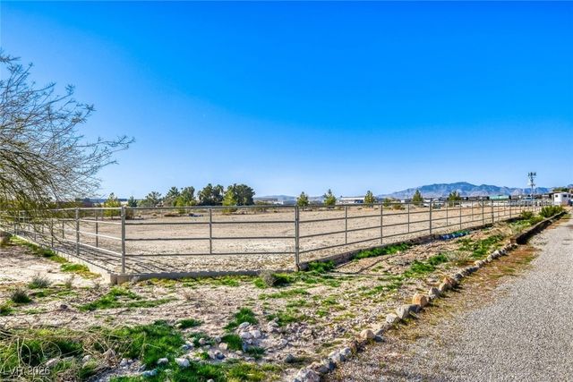 8565 Westwind Road, Las Vegas, NV 89139