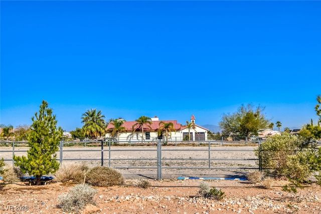 8565 Westwind Road, Las Vegas, NV 89139