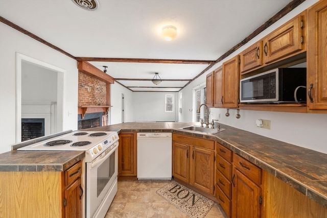 126 Summer 1, Plymouth, MA 02360