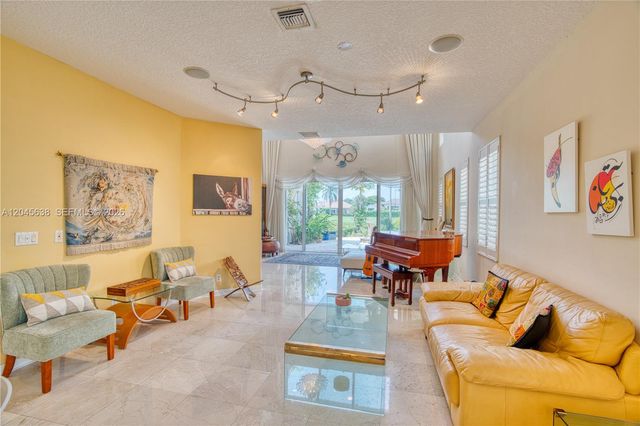 1207 General Pointe Trce, Palm Beach Gardens, FL 33418