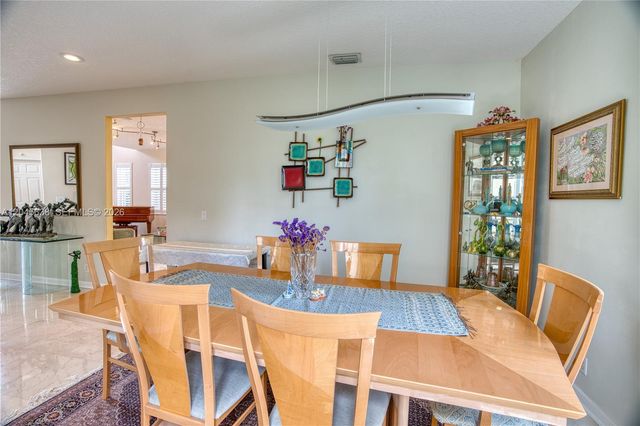 1207 General Pointe Trce, Palm Beach Gardens, FL 33418