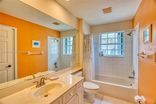 1207 General Pointe Trce, Palm Beach Gardens, FL 33418