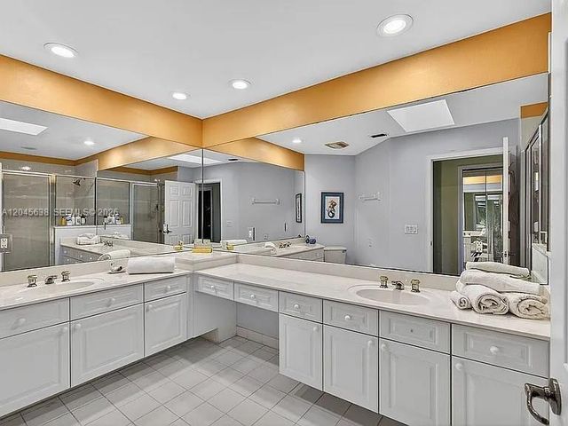 1207 General Pointe Trce, Palm Beach Gardens, FL 33418