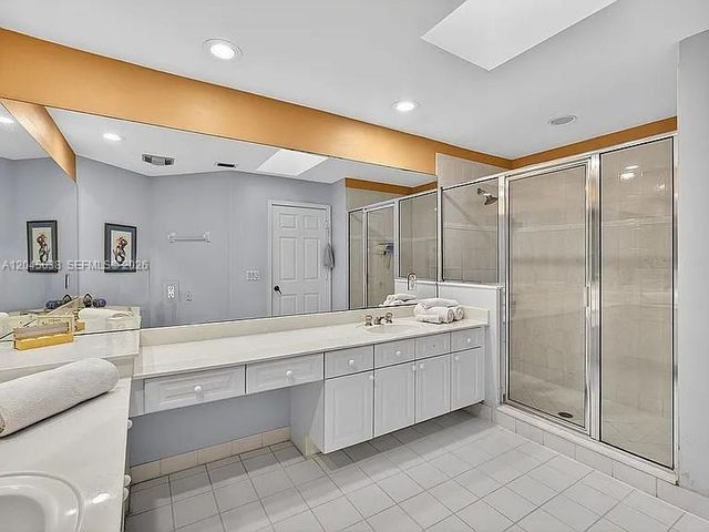 1207 General Pointe Trce, Palm Beach Gardens, FL 33418