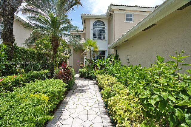 1207 General Pointe Trce, Palm Beach Gardens, FL 33418