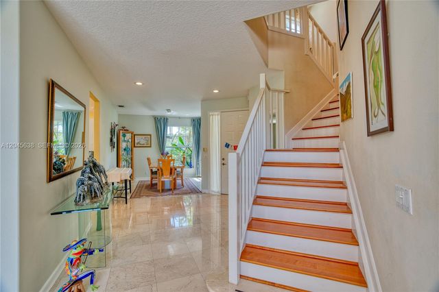 1207 General Pointe Trce, Palm Beach Gardens, FL 33418