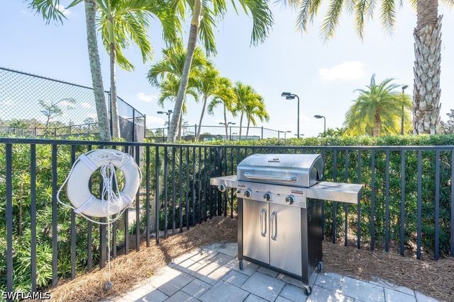 16364 Viansa WAY 202, Naples, FL 34110