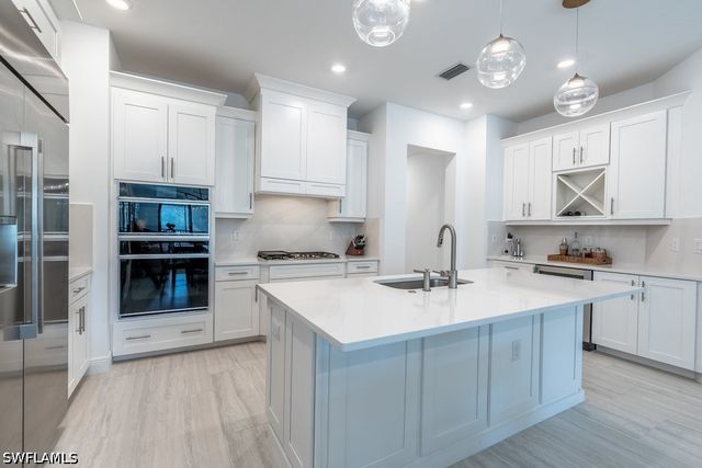 16364 Viansa WAY 202, Naples, FL 34110