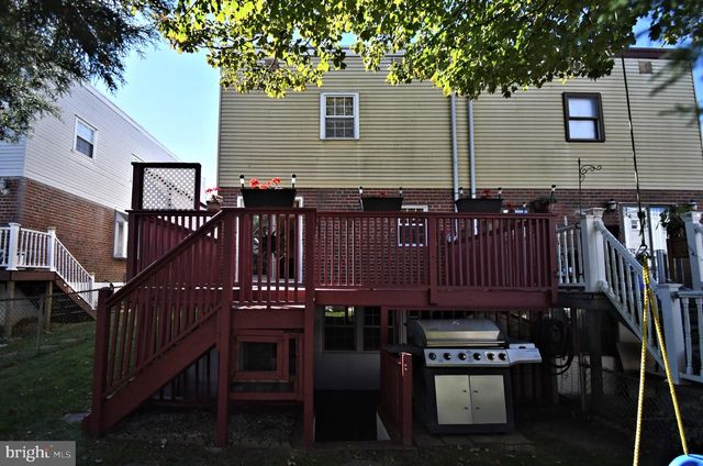 3827 VIOLET DR, Philadelphia, PA 19154