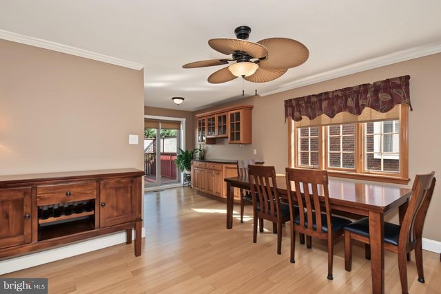 3827 VIOLET DR, Philadelphia, PA 19154