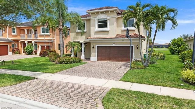 1703 Sarazen PL, Naples, FL 34120