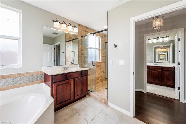 1703 Sarazen PL, Naples, FL 34120