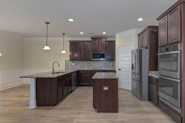 3 Caen Court, Fort Mitchell, AL 36856