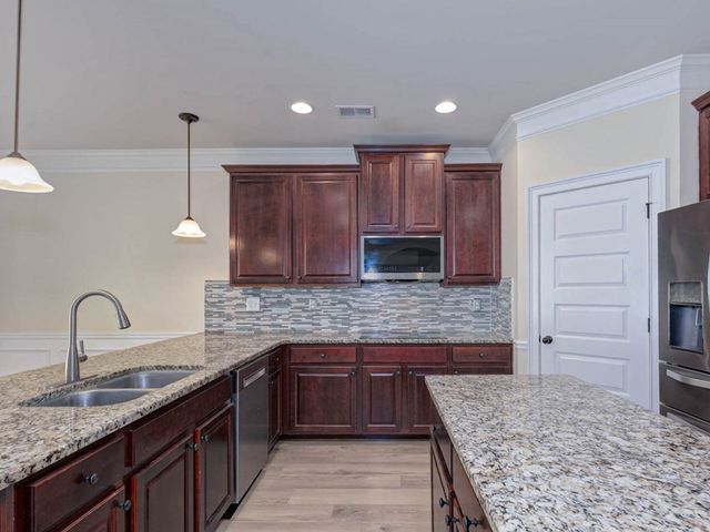 3 Caen Court, Fort Mitchell, AL 36856