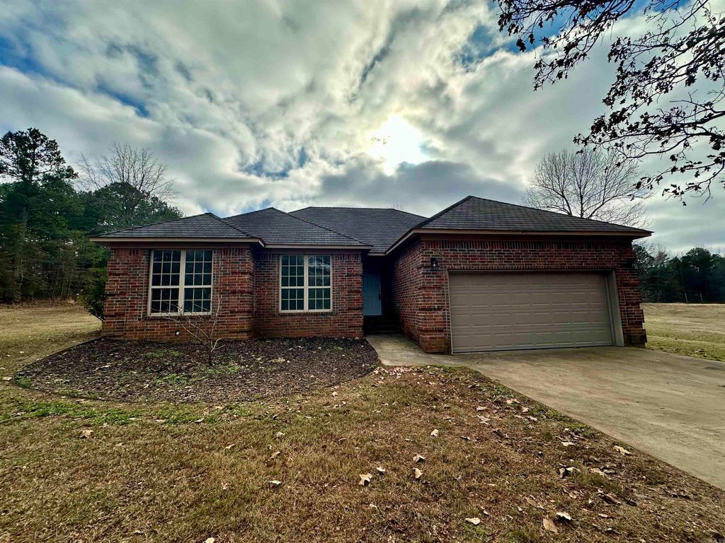 11 Margarita Dr, Quitman, AR 72131
