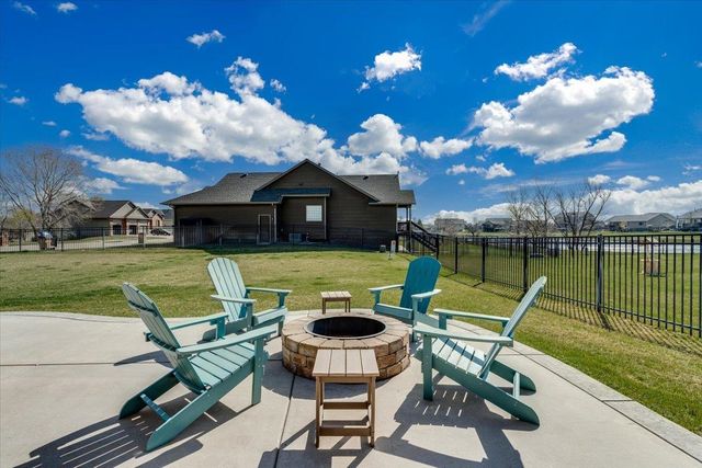 706 S Saint Andrews Cir, Wichita, KS 67230