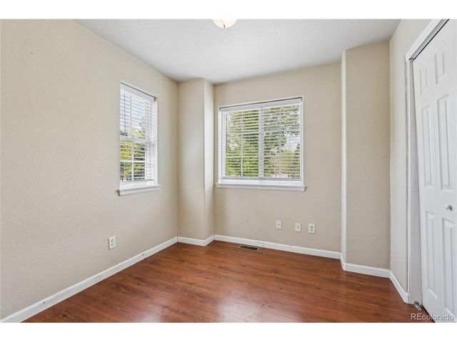 1322 Carriage Dr, Longmont, CO 80501