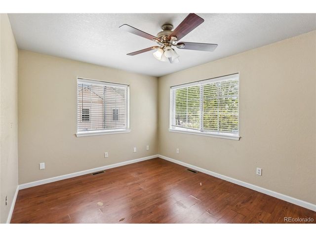 1322 Carriage Dr, Longmont, CO 80501