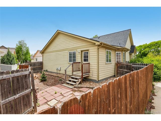 1322 Carriage Dr, Longmont, CO 80501