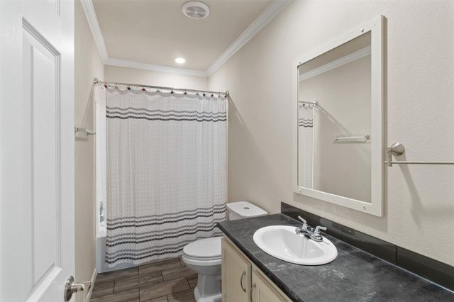 2636 E Fm 532, Schulenburg, TX 78956