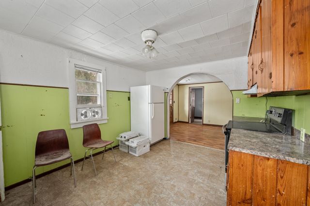 318 S Whittaker Street, New Buffalo, MI 49117