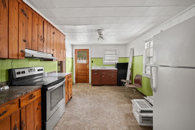 318 S Whittaker Street, New Buffalo, MI 49117