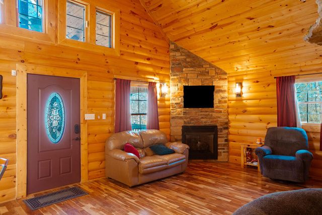 111 Horse Cove Road, Berea, KY 40403