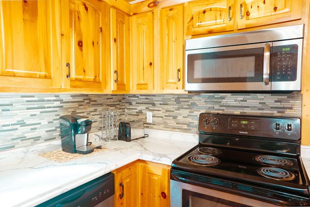 111 Horse Cove Road, Berea, KY 40403