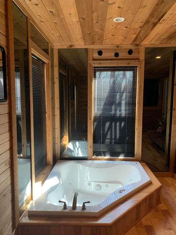 111 Horse Cove Road, Berea, KY 40403