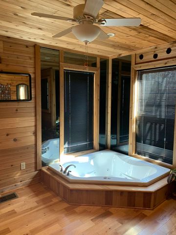 111 Horse Cove Road, Berea, KY 40403