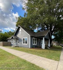 522 S 18th Street, Fort Smith, AR 72901