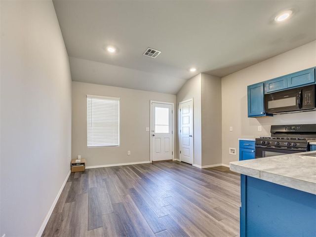 541 SE 7th Place, Newcastle, OK 73065