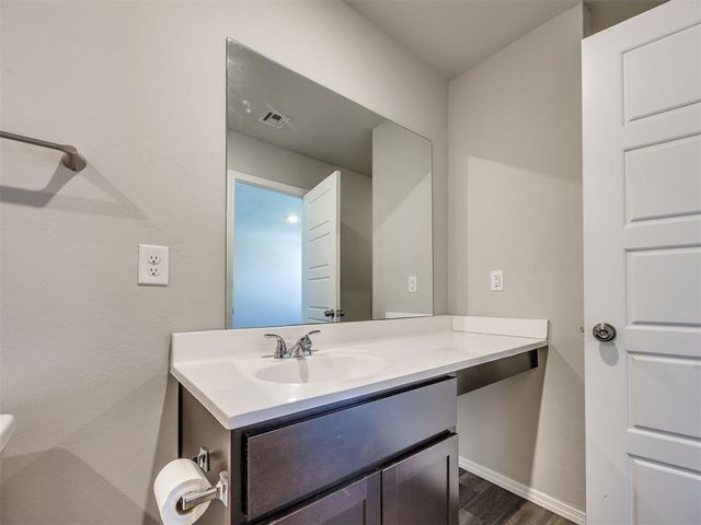541 SE 7th Place, Newcastle, OK 73065