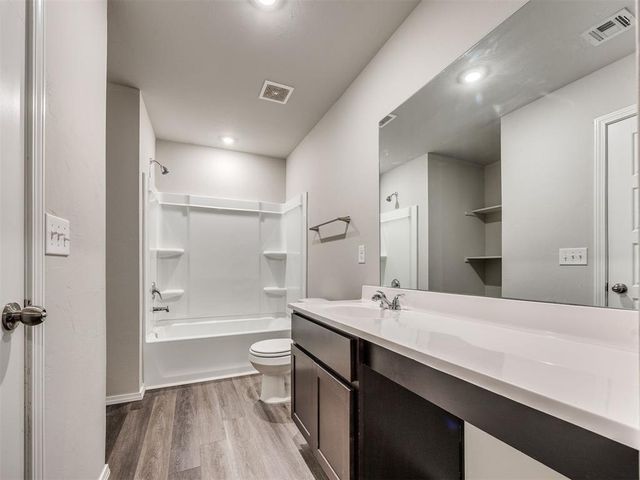 541 SE 7th Place, Newcastle, OK 73065