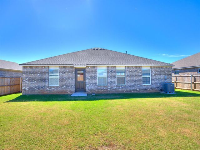 541 SE 7th Place, Newcastle, OK 73065