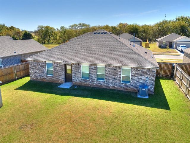 541 SE 7th Place, Newcastle, OK 73065