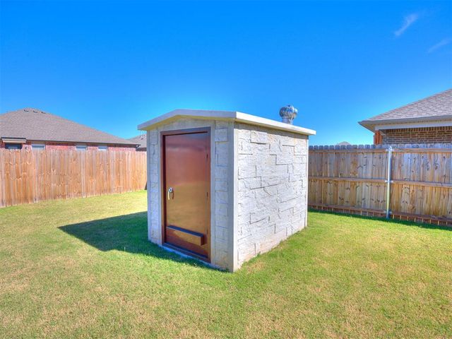 541 SE 7th Place, Newcastle, OK 73065