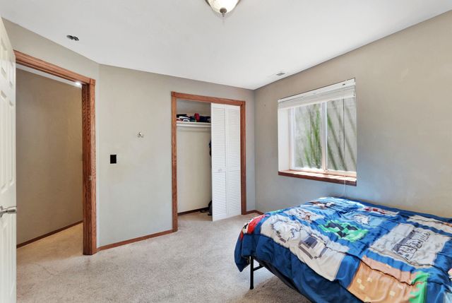 223 Wheatridge Dr, Newton, KS 67114