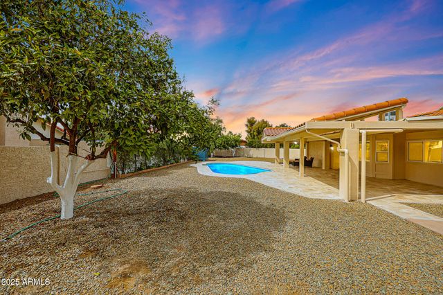 12448 N 76TH Street, Scottsdale, AZ 85260