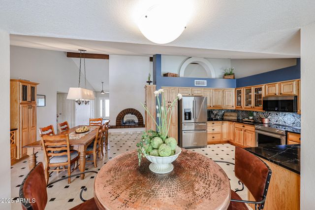 12448 N 76TH Street, Scottsdale, AZ 85260