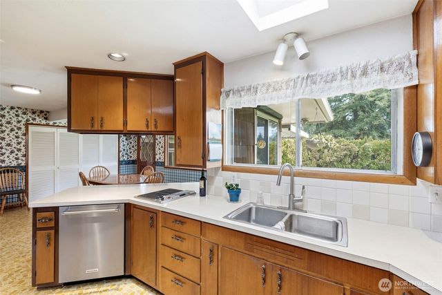 1553 Bishop Road, Chehalis, WA 98532