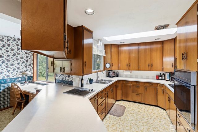 1553 Bishop Road, Chehalis, WA 98532