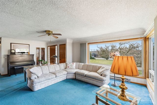 1553 Bishop Road, Chehalis, WA 98532