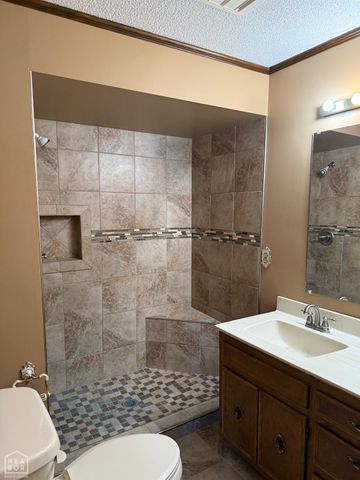 601 Hillview Drive, Paragould, AR 72450