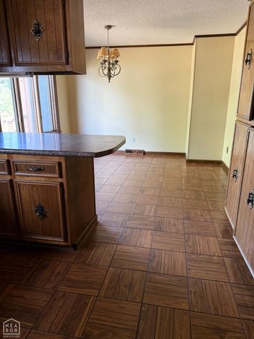 601 Hillview Drive, Paragould, AR 72450