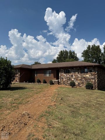 601 Hillview Drive, Paragould, AR 72450