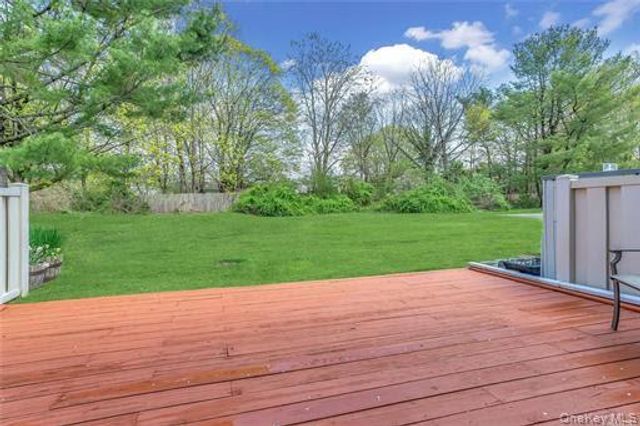 6 Manors Drive, Jericho, NY 11753